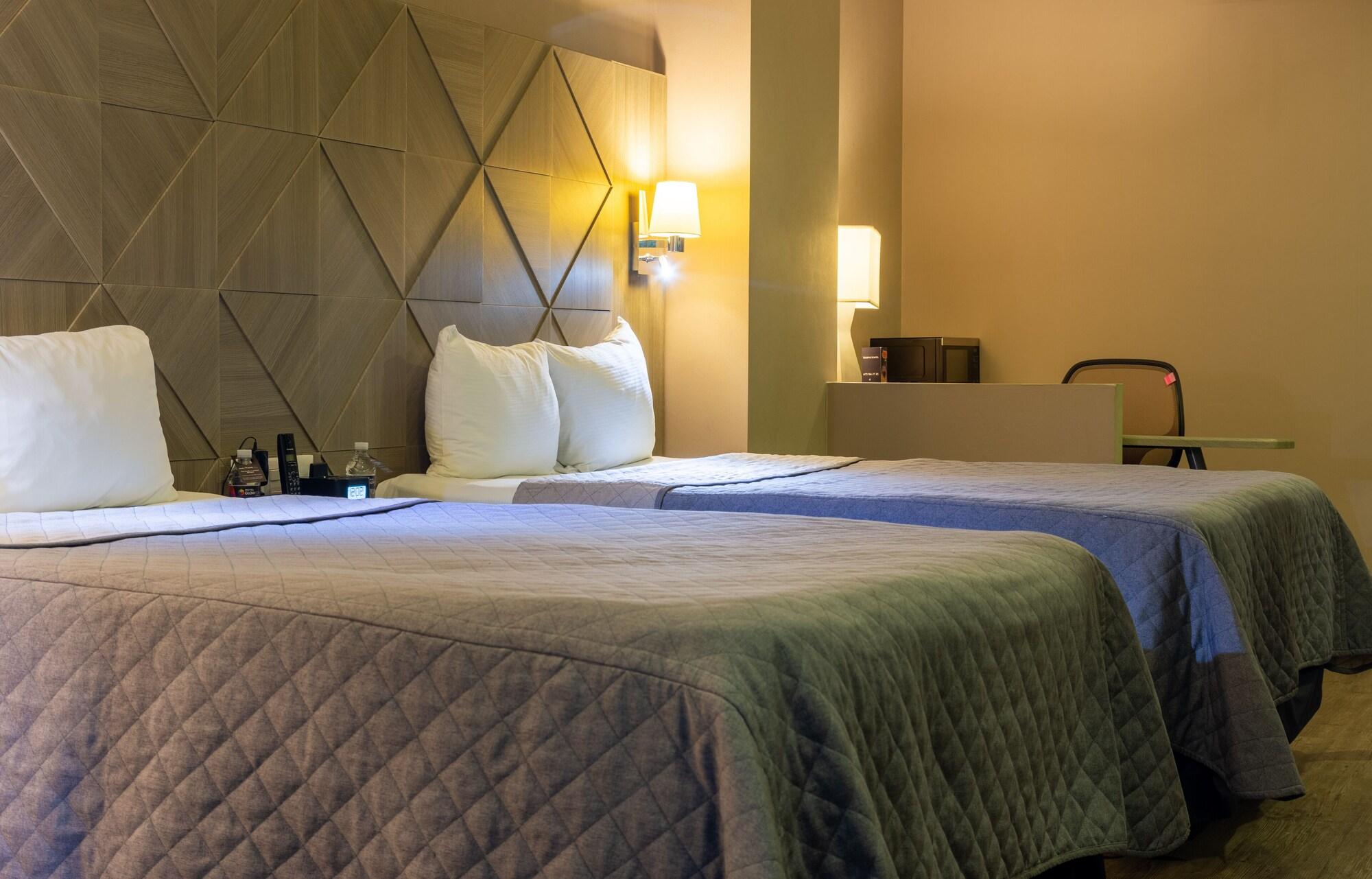 Glow Point - Mulza Hotel Leon